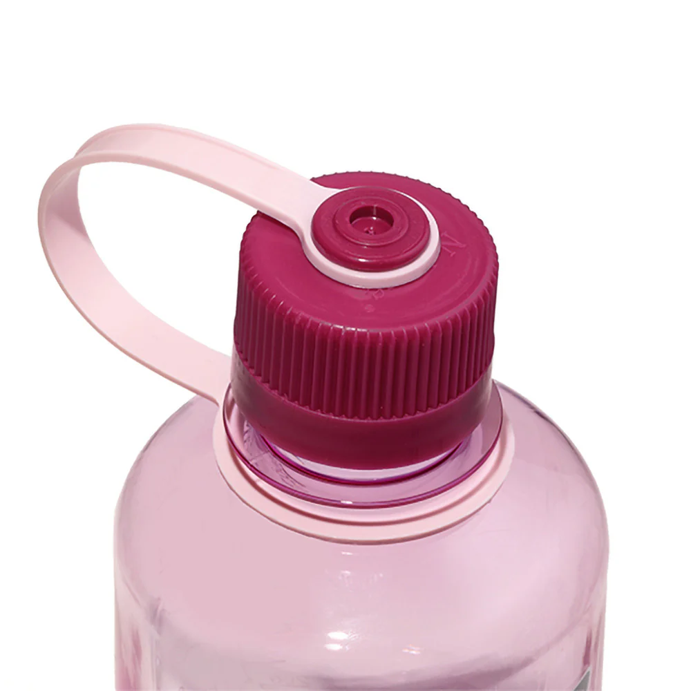 Nalgene 500ml Narrow Mouth Tritan Sustain Water Bottle - Image 3